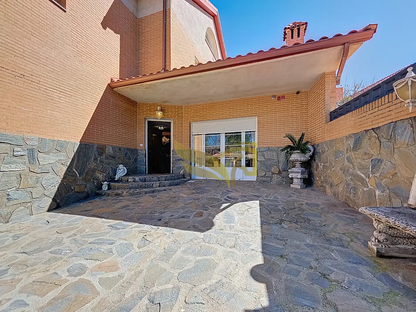Casa adosada en venta en Aranjuez con Aire acondicionado, Calefacción y Jardín privado