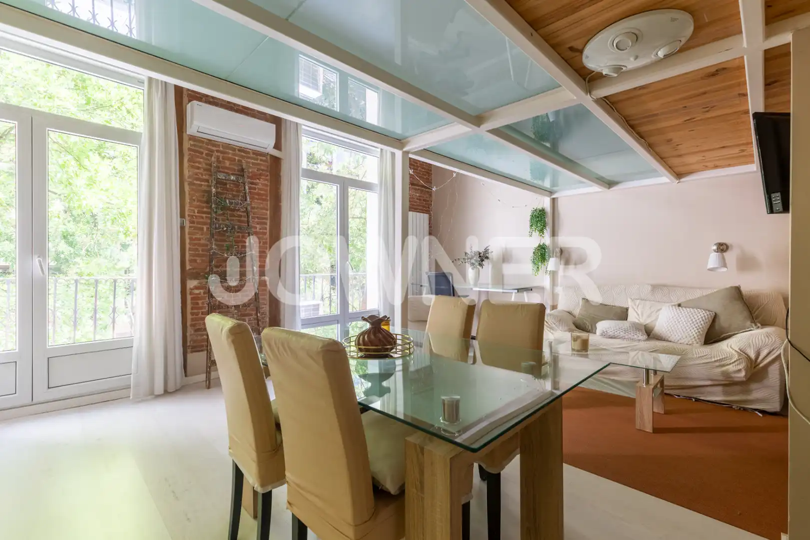 Duplex avec terrasse à louer à Calle de Alburquerque