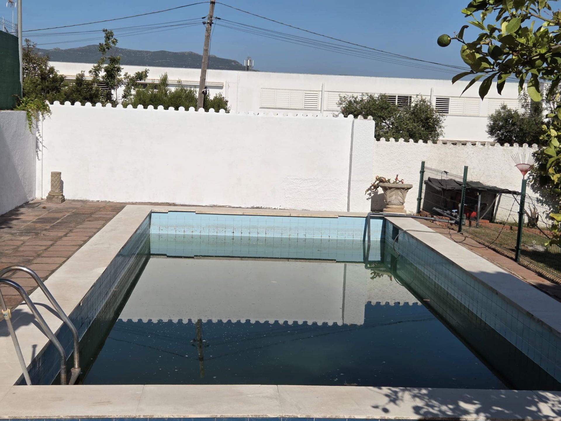 Swimming pool of House or chalet for sale in Algeciras  with Swimming Pool and Furnished