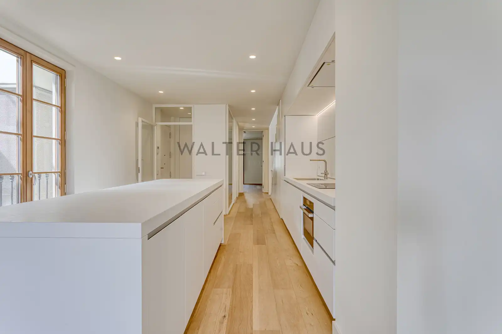 Penthouse with terrace for sale in Carrer de Pau Claris, imagen 4