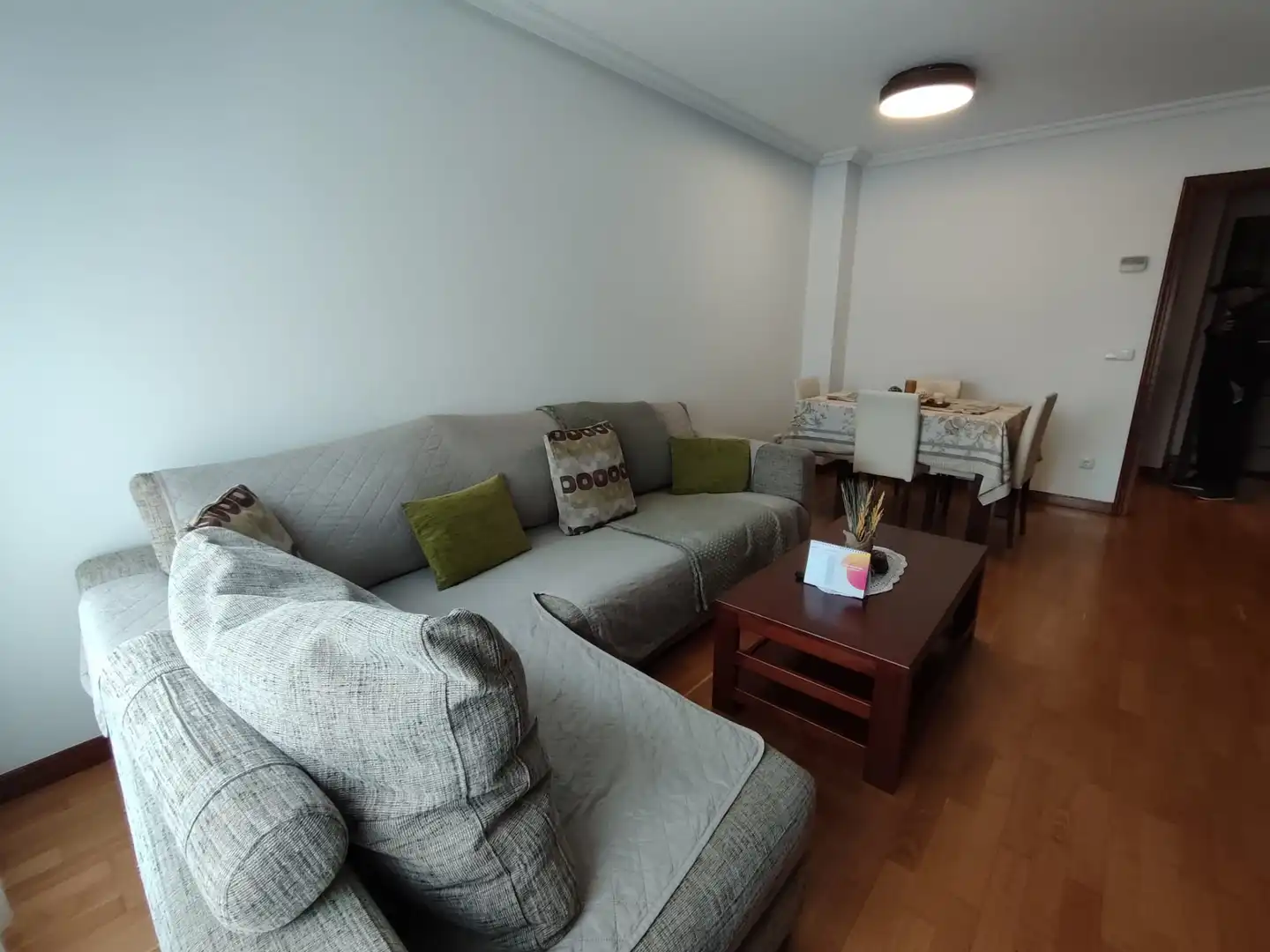 Living room of Flat for sale in Vigo   with Heating, Parquet flooring and Storage room