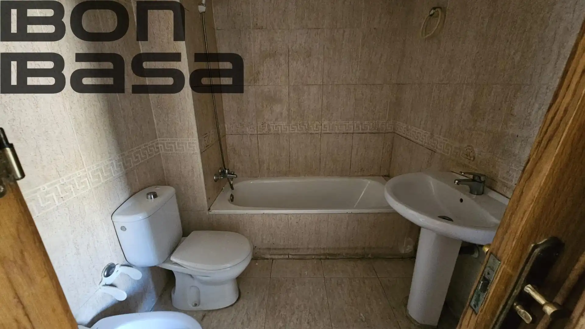 Baño de Piso en venta en Alicante / Alacant con Aire acondicionado, Jardín privado y Balcón