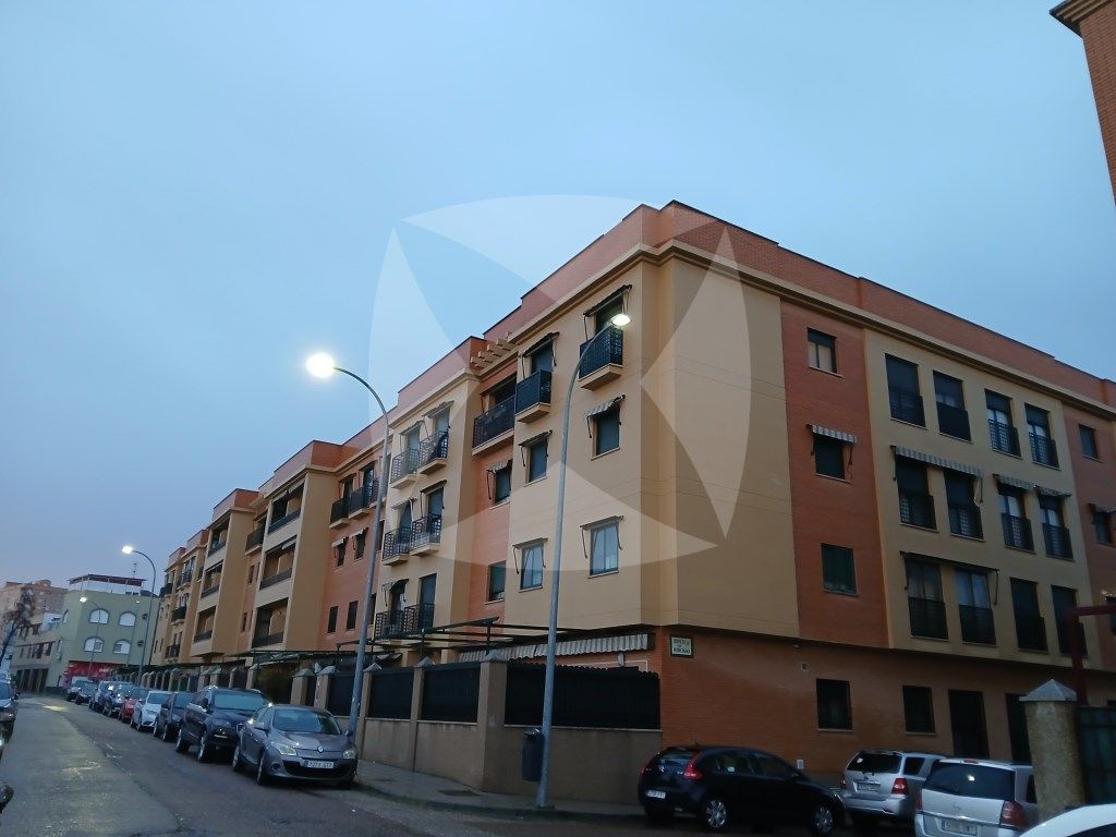 Exterior view of Flat for sale in Badajoz Capital  with Air Conditioner, Furnished and Balcony