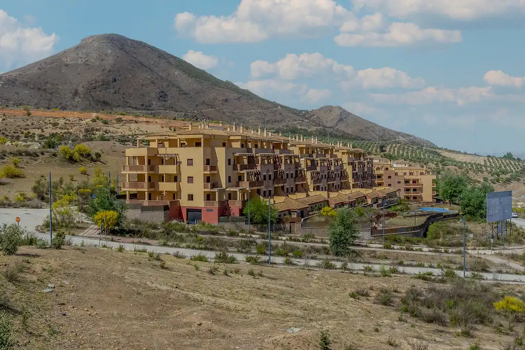 Vista exterior de Edifici en venda en Atarfe