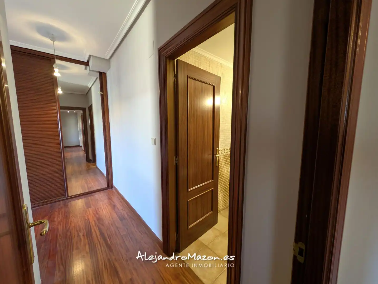 Piso en venta en Castro-Urdiales con Calefacción, Parquet y Terraza