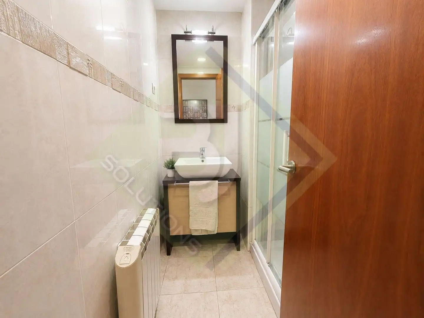 Baño de Ático en venta en Canet de Mar con Calefacción, Terraza y Horno