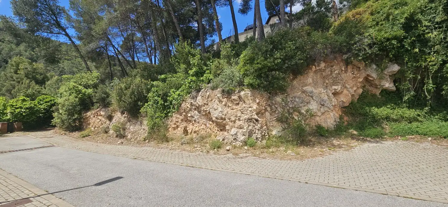 Grundstücke und Bauplätze zum Verkauf in Corbera de Llobregat