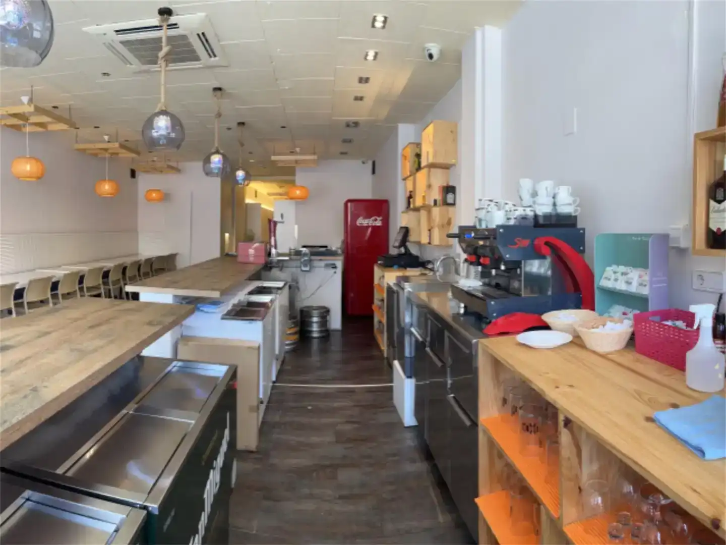 Commercial properties for rent in Avinguda del Cavall Bernat, Centre - Platja
