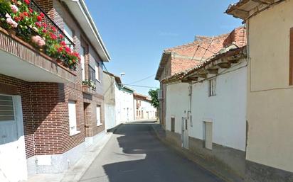 Vista exterior de Casa adosada en venda en Villademor de la Vega