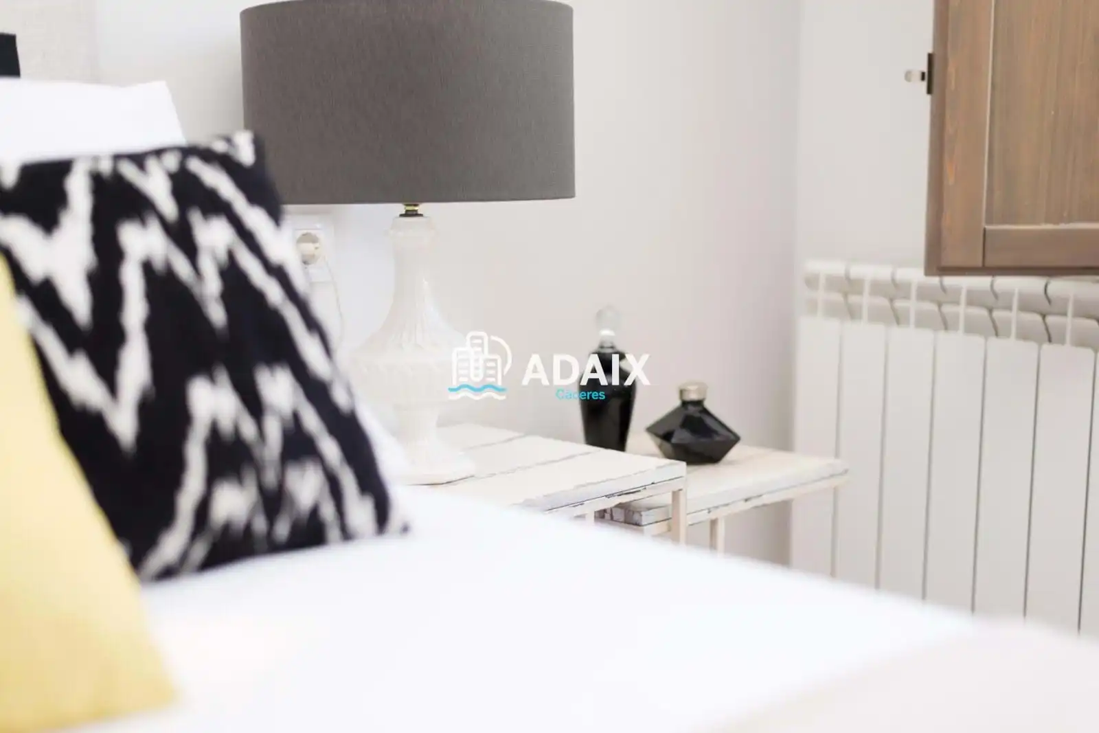 Flat for rent in C. Caleros, Casco Antiguo