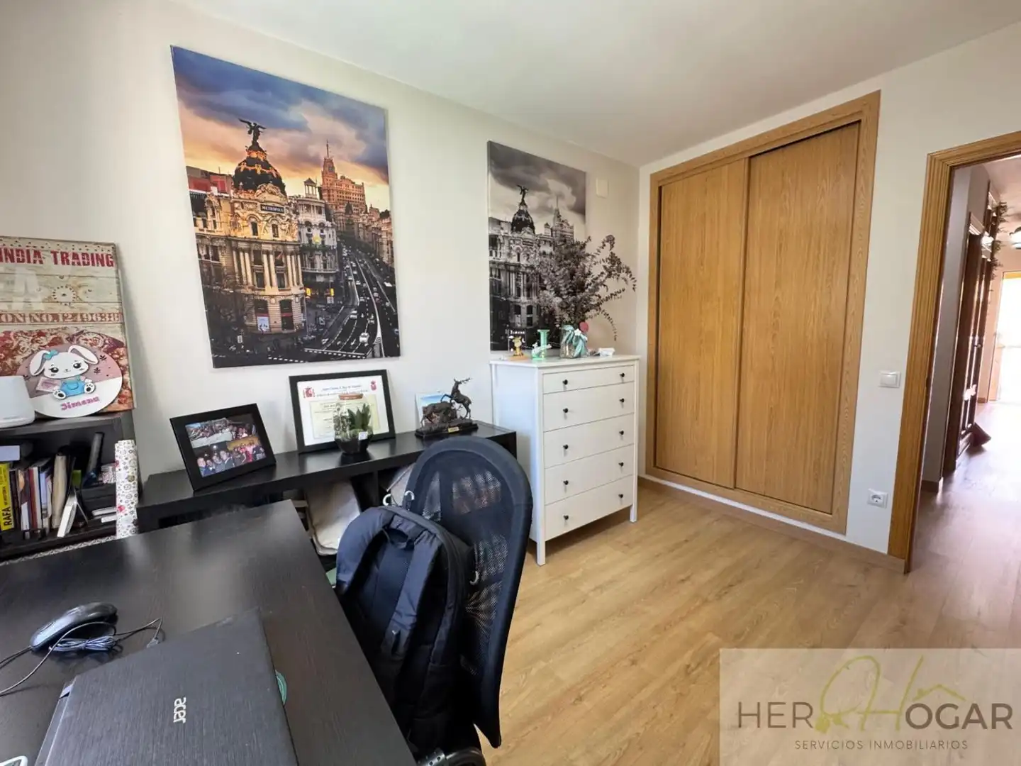 Habitación de Casa o chalet en venta en Burguillos de Toledo con Aire acondicionado, Calefacción y Jardín privado