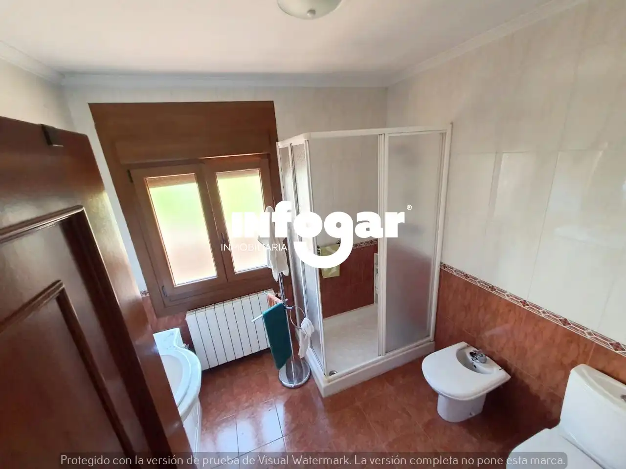Baño de Casa o chalet de alquiler en O Rosal   con Calefacción, Jardín privado y Terraza