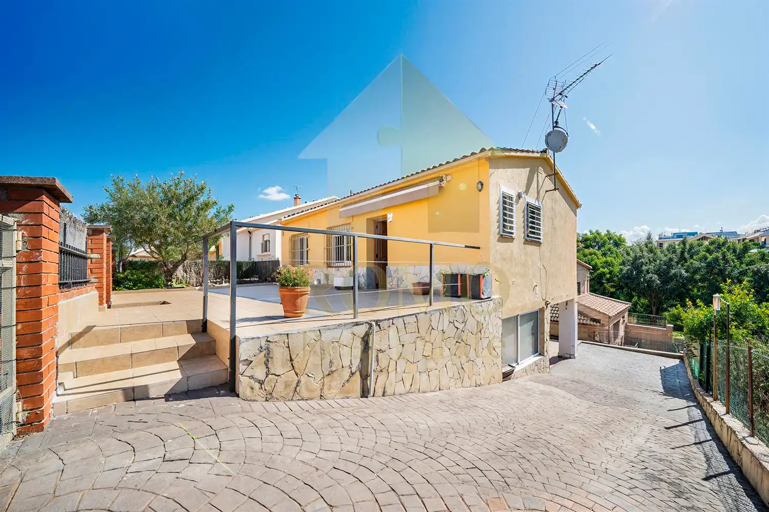 Vista exterior de Casa o chalet en venta en Lliçà d'Amunt con Calefacción, Jardín privado y Terraza