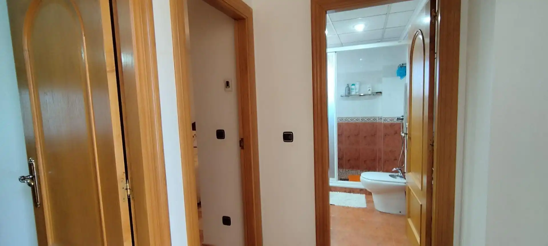Bathroom of Houses for sale in Elche / Elx  with Air Conditioner, Private garden and Terrace