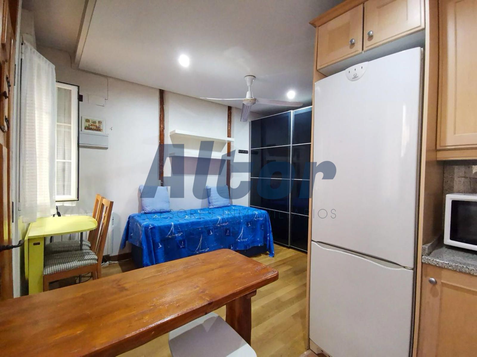 Kitchen of Flat for sale in  Madrid Capital  with Air Conditioner, Heating and Furnished