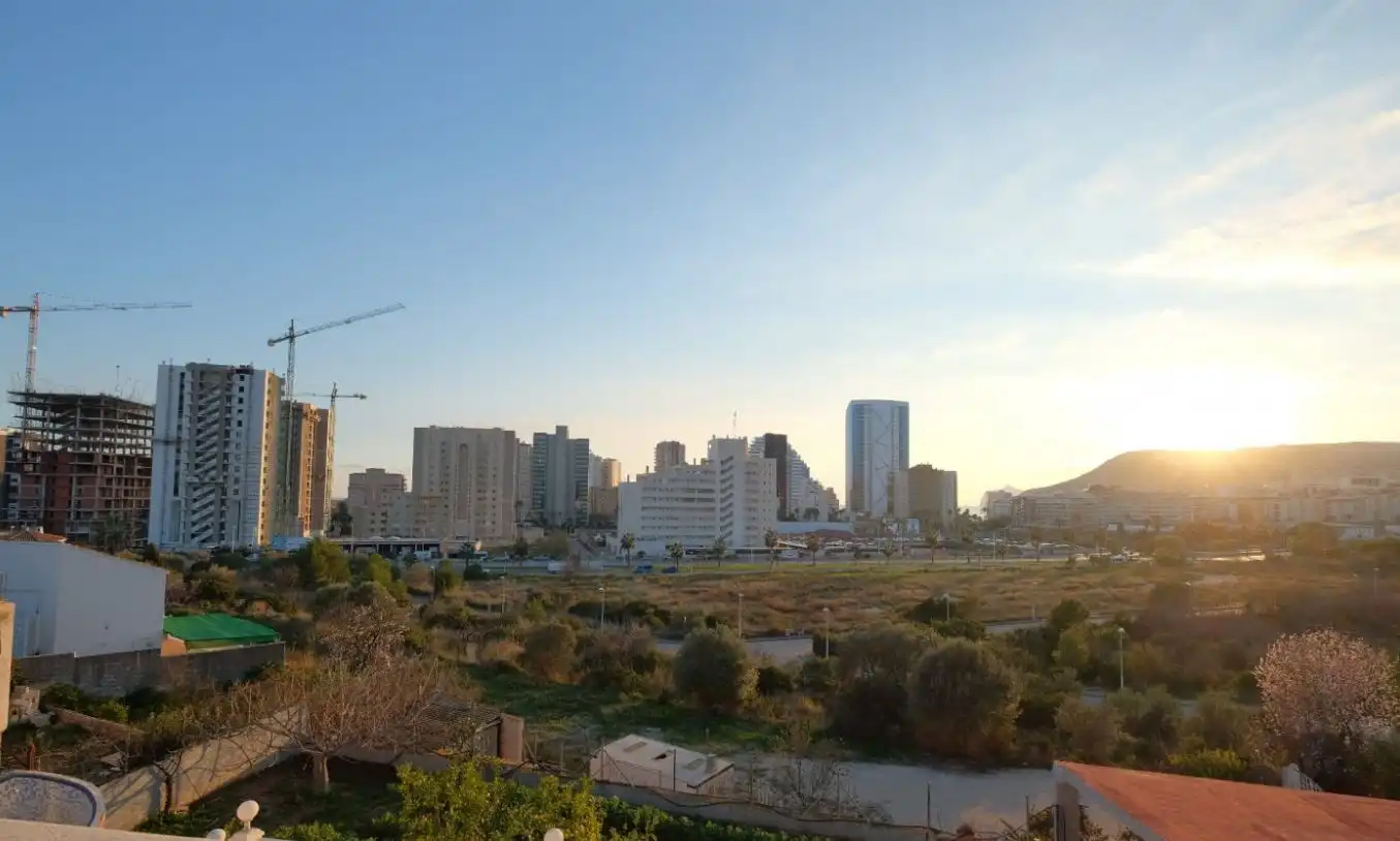 Chalet con terraza en venta en Marisol Park - Ortembach - Los Almendros, imagen 34