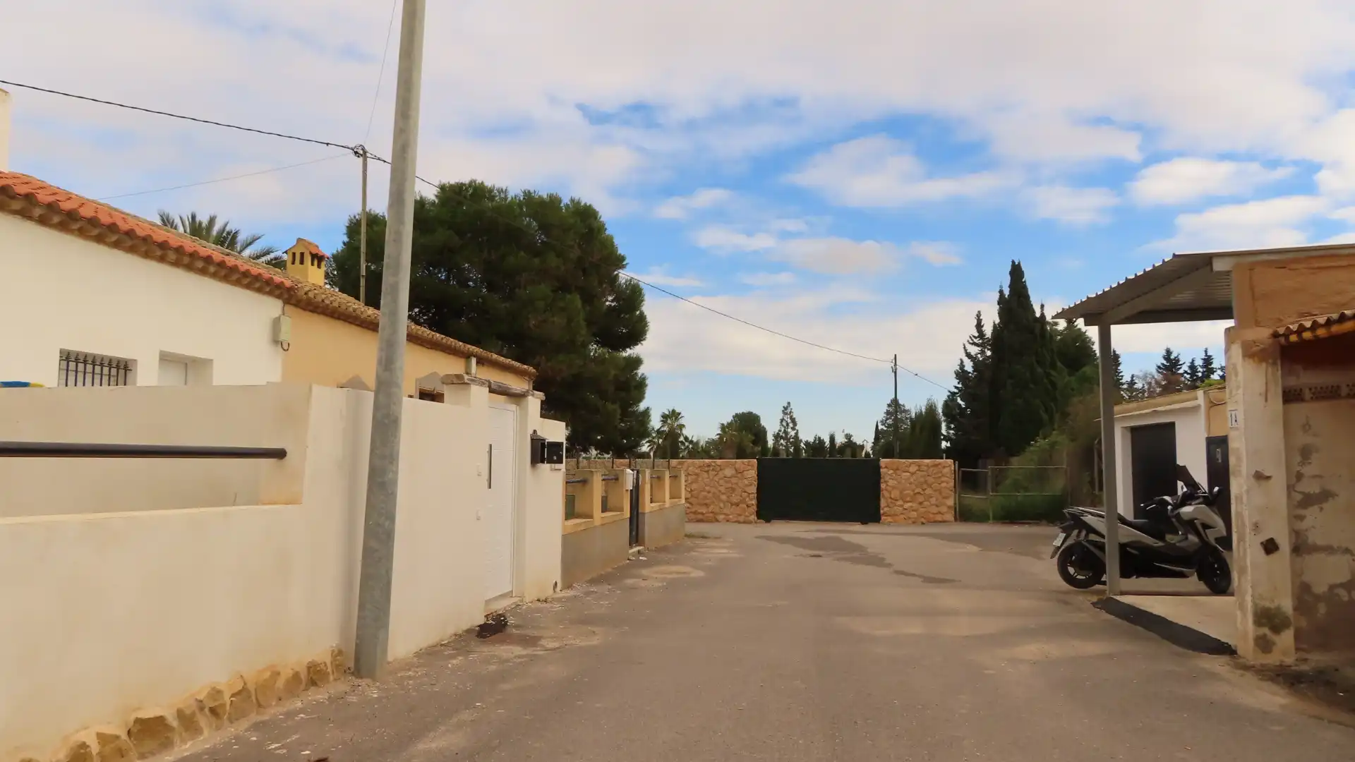 Exterior view of Detached homes for sale in Cartagena