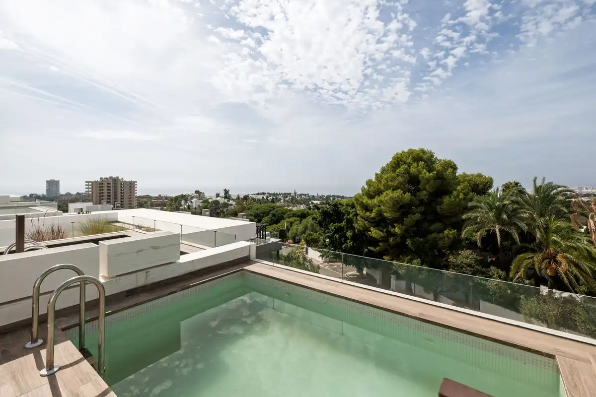 Adossat amb piscina en venda a Río Real - Los Monteros, imagen 25