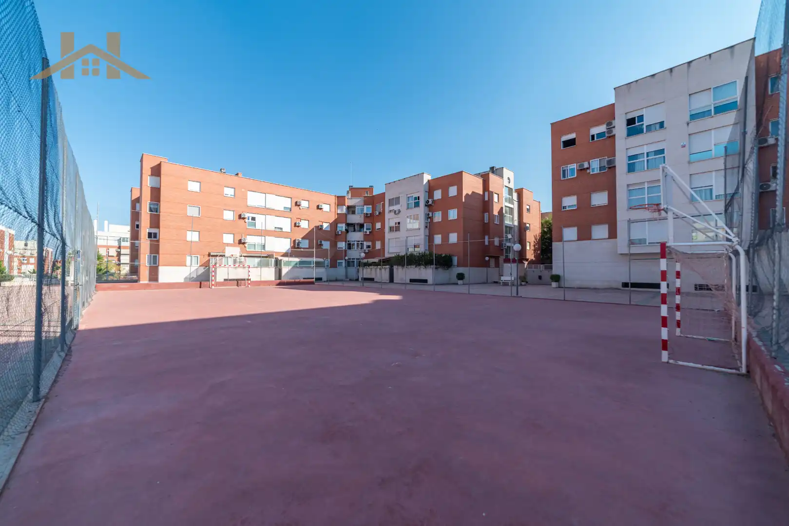 Parking de Piso en venta en Valdemoro con Calefacción, Parquet y Trastero