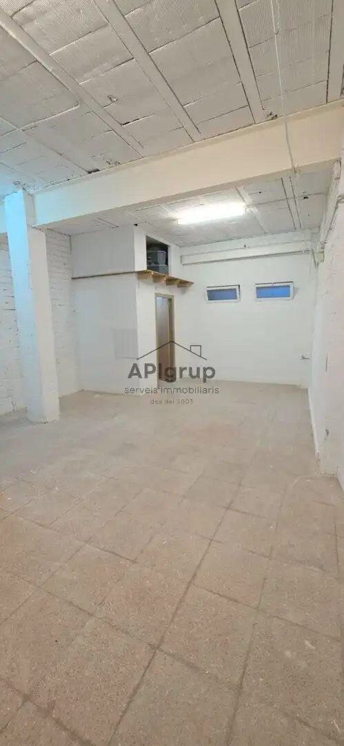 Local comercial en venda a Centre - Sant Oleguer, imagen 12