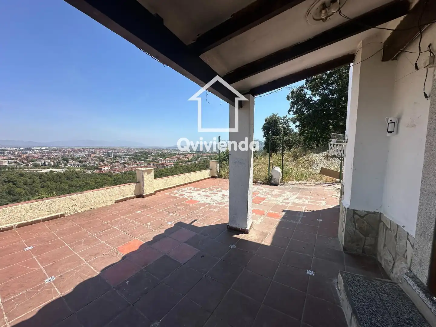 Casa adosada en venda a Sentmenat, Montflorit