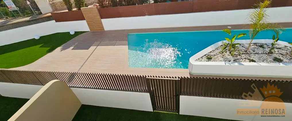 Piscina de Planta baja en venta en Molina de Segura con Aire acondicionado, Jardín privado y Parquet