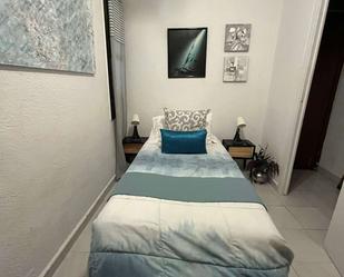 Bedroom of Flat to share in L'Hospitalet de Llobregat  with Air Conditioner and Terrace