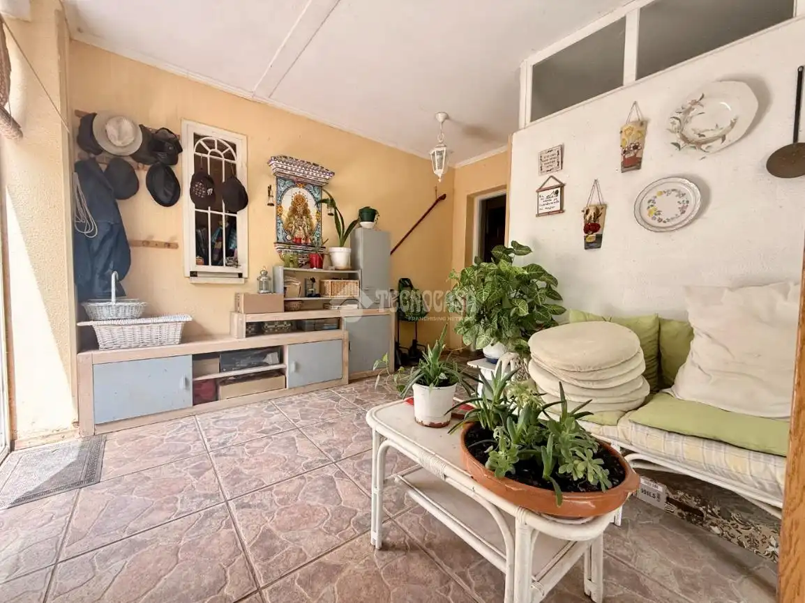 Casa aparellada en venda a Alovera, imagen 8