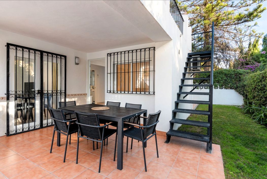 Jardí de Casa o xalet en venda en Fuengirola amb Aire condicionat, Calefacció i Jardí privat