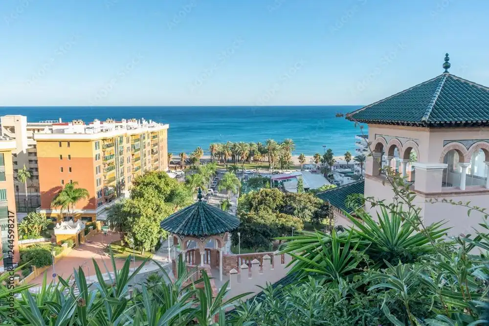 Vista exterior de Piso de alquiler en Torremolinos con Aire acondicionado, Calefacción y Terraza