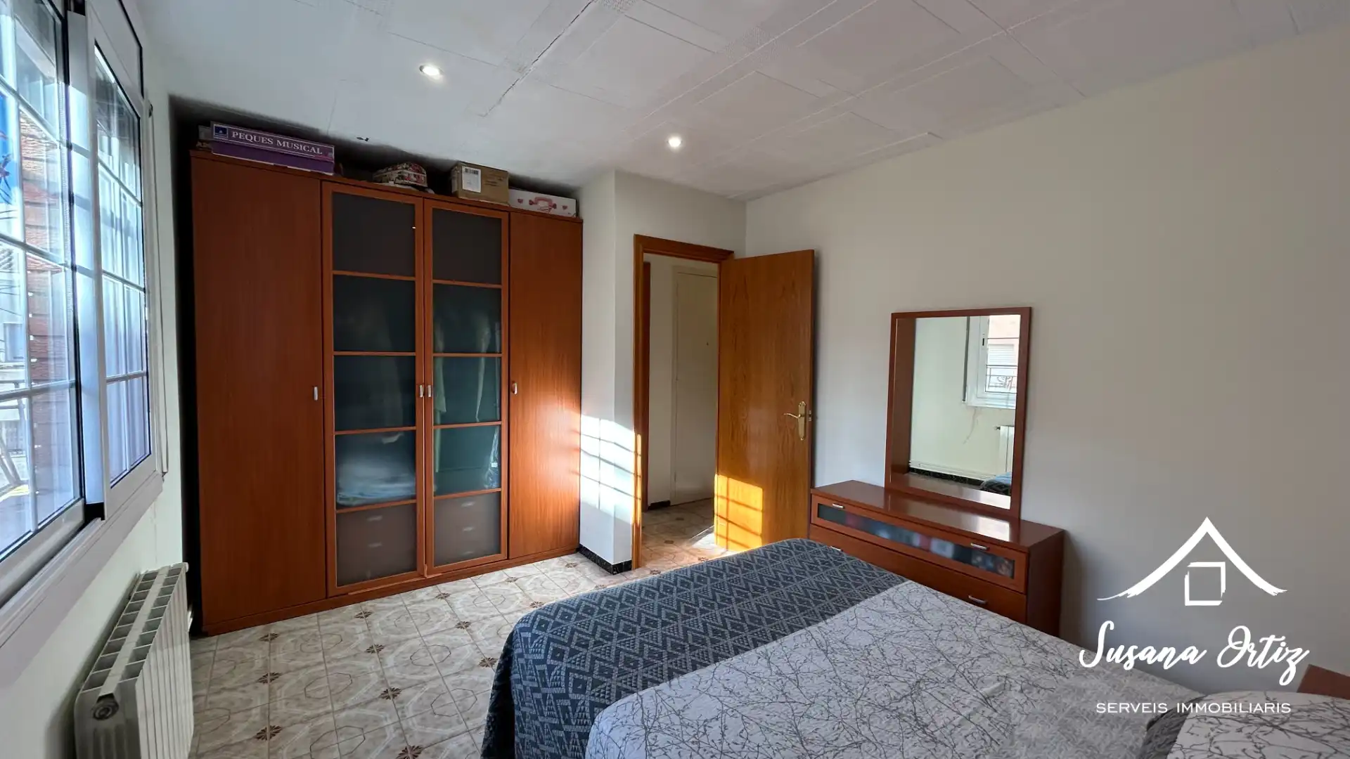Habitación de Piso en venta en Terrassa con Aire acondicionado, Calefacción y Terraza