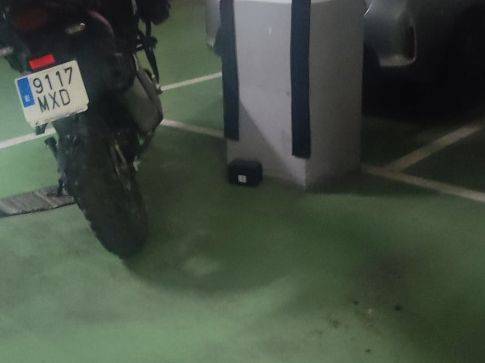 Garaje en Alquiler en Carrer de Ramiro de Maeztu, 2 en Llefià