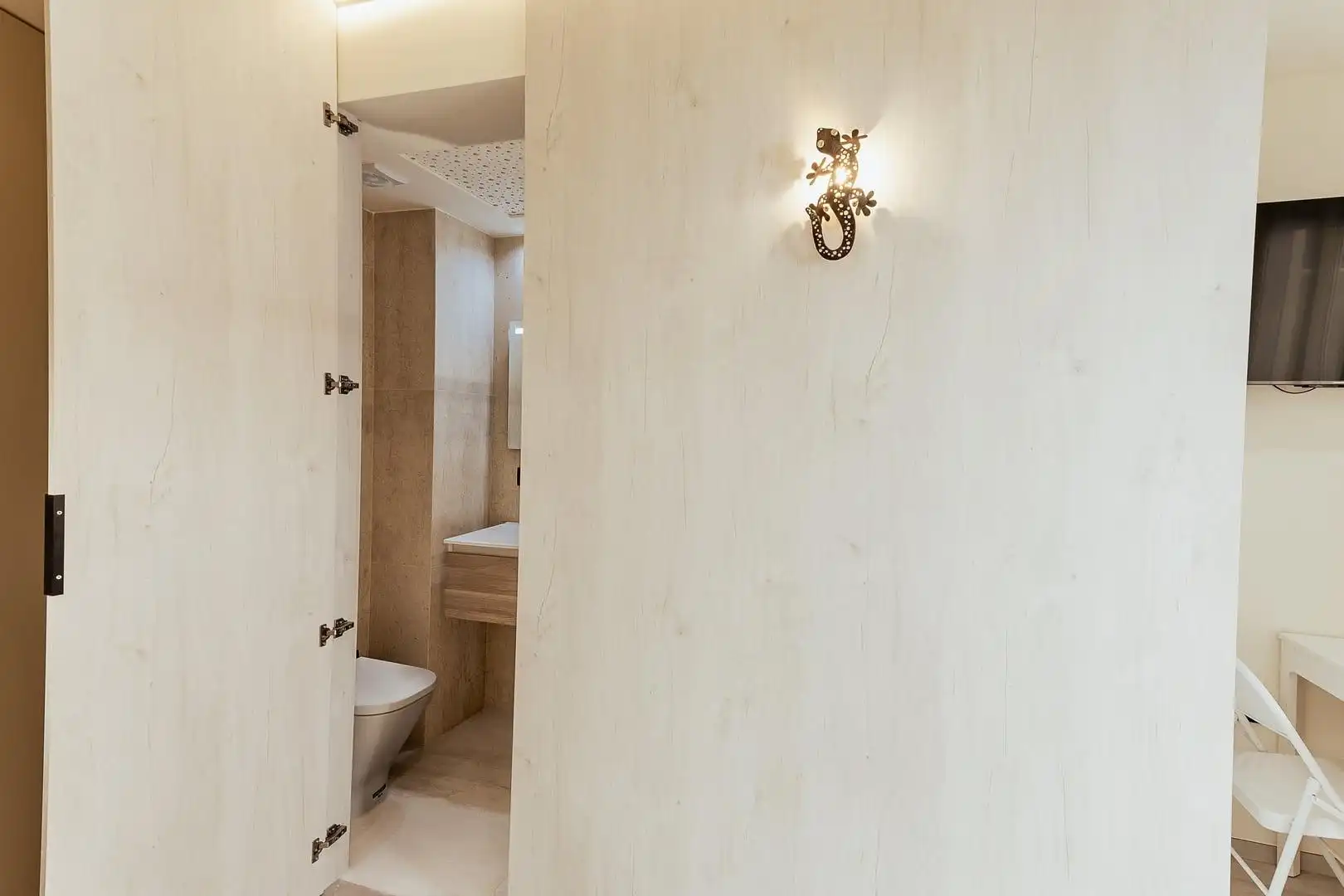 Bathroom of Study for rent in Elda  with Air Conditioner and Terrace