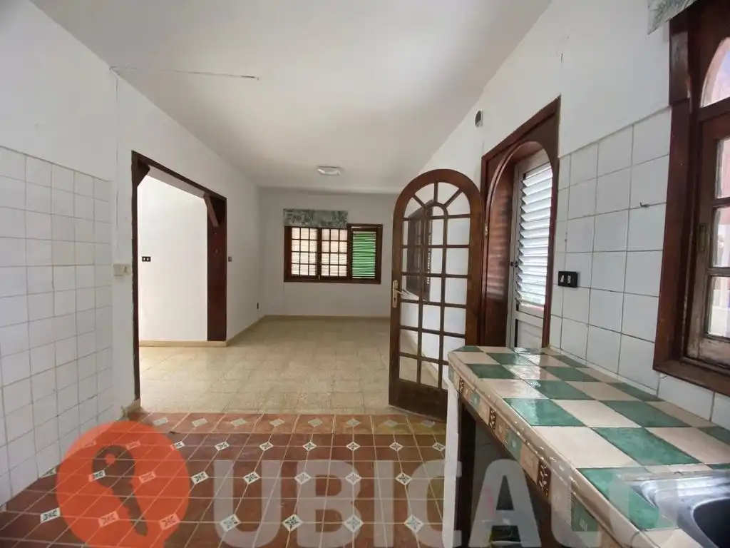 Cuina de Casa o xalet en venda en San Cristóbal de la Laguna amb Jardí privat, Terrassa i Traster