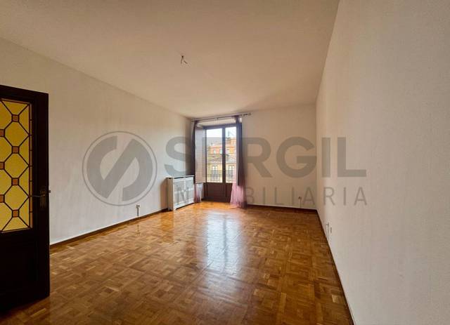 Piso en Venta en Conde Alpuente en Plaza Mayor - San Agustín