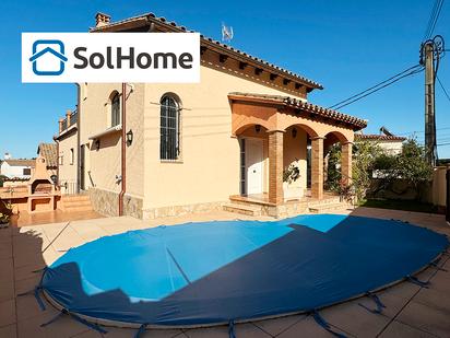 Exterior view of House or chalet for sale in L'Escala  with Swimming Pool