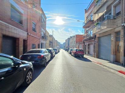 Exterior view of Flat for sale in Sabadell  with Heating, Terrace and Oven