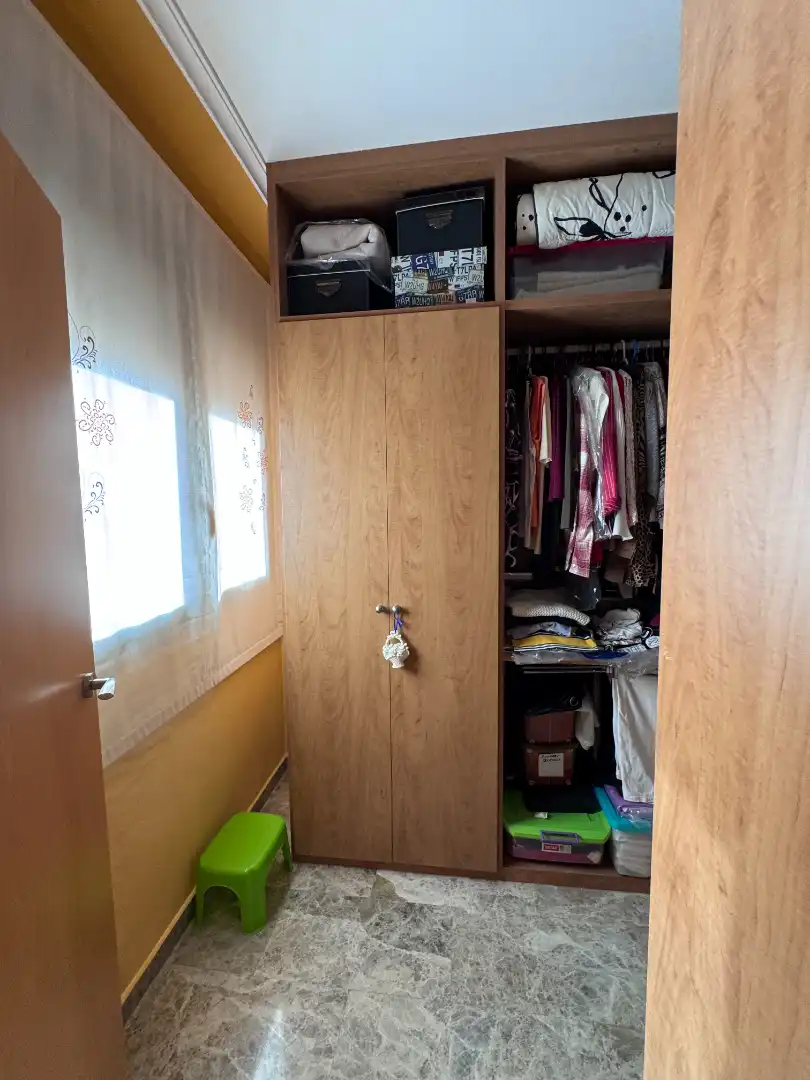 Habitación de Piso en venta en Xirivella con Aire acondicionado, Amueblado y Balcón