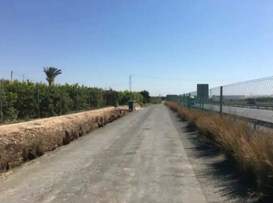 Terrain rustique à vendre à PARCELA              P.I. CABECICOS BLANCOS 06-22, imagen 2