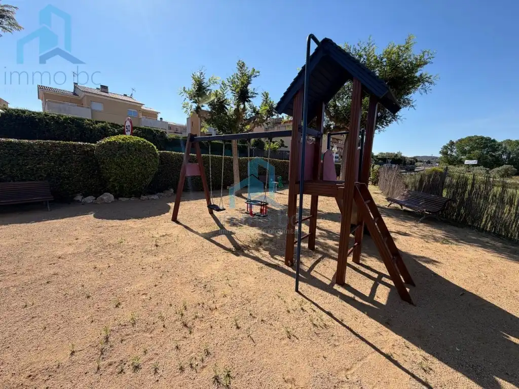 Jardí de Planta baixa en venda en La Pobla de Montornès  
