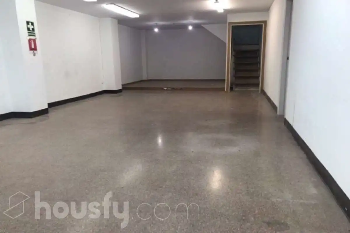 Local comercial en venta en Pg. Torreblanca 25, imagen 3