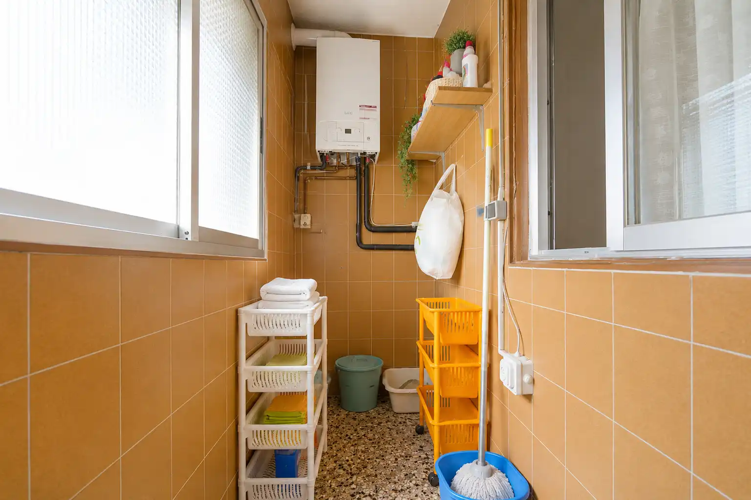 Bathroom of Flat for sale in Tarragona  with Terrace and Furnished