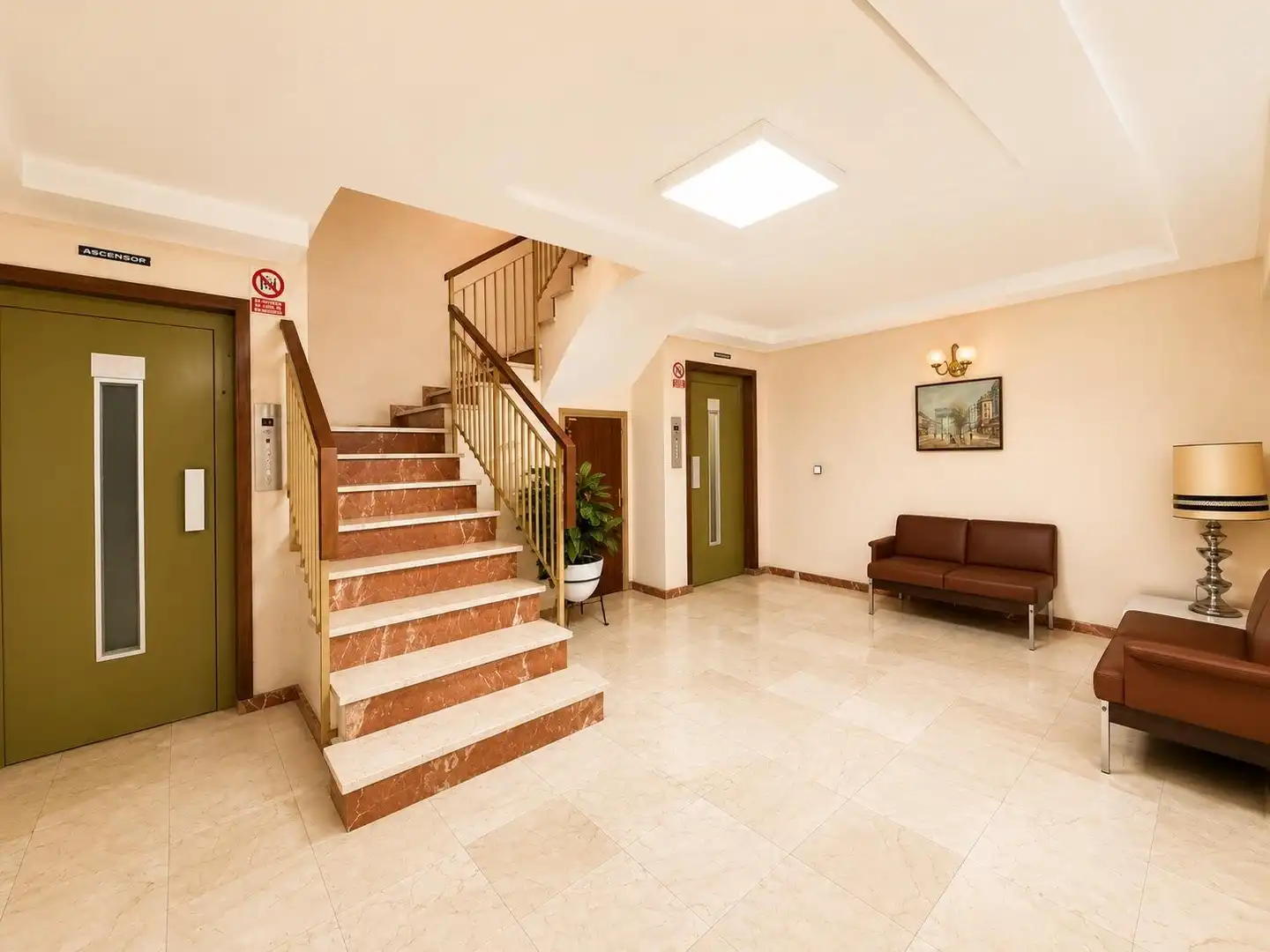Wohnung zum Verkauf in Madrid mit Heizung, Parkett und Terrasse