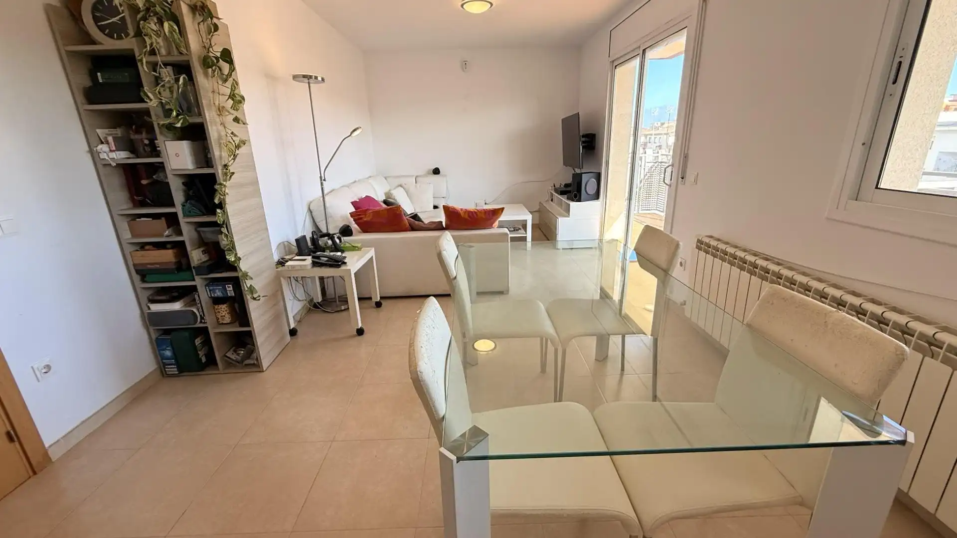 Sala d'estar de Àtic en venda en Cunit amb Aire condicionat, Terrassa i Moblat