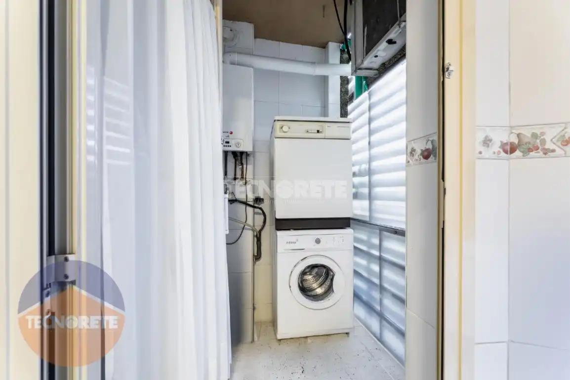 Habitación de Piso en venta en Majadahonda con Aire acondicionado y Piscina comunitaria