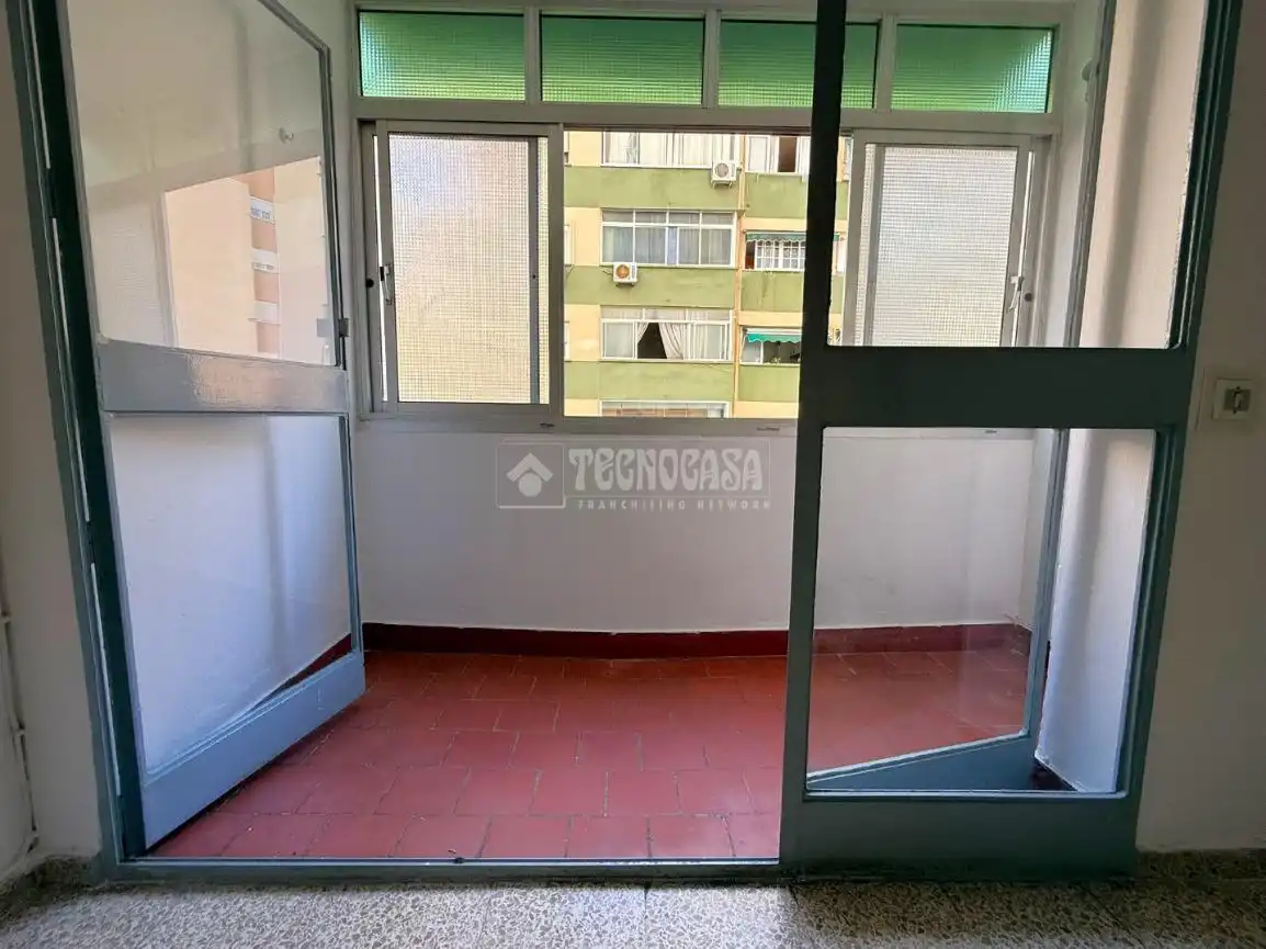 Dormitori de Pis en venda en Málaga amb Terrassa