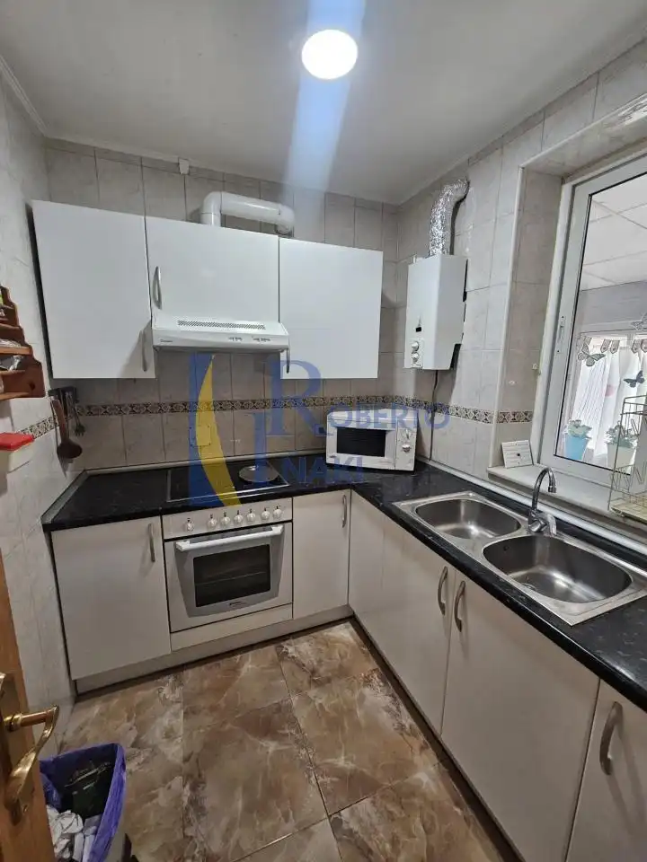 Casa con jardín en venta en Valencia de Don Juan, imagen 2