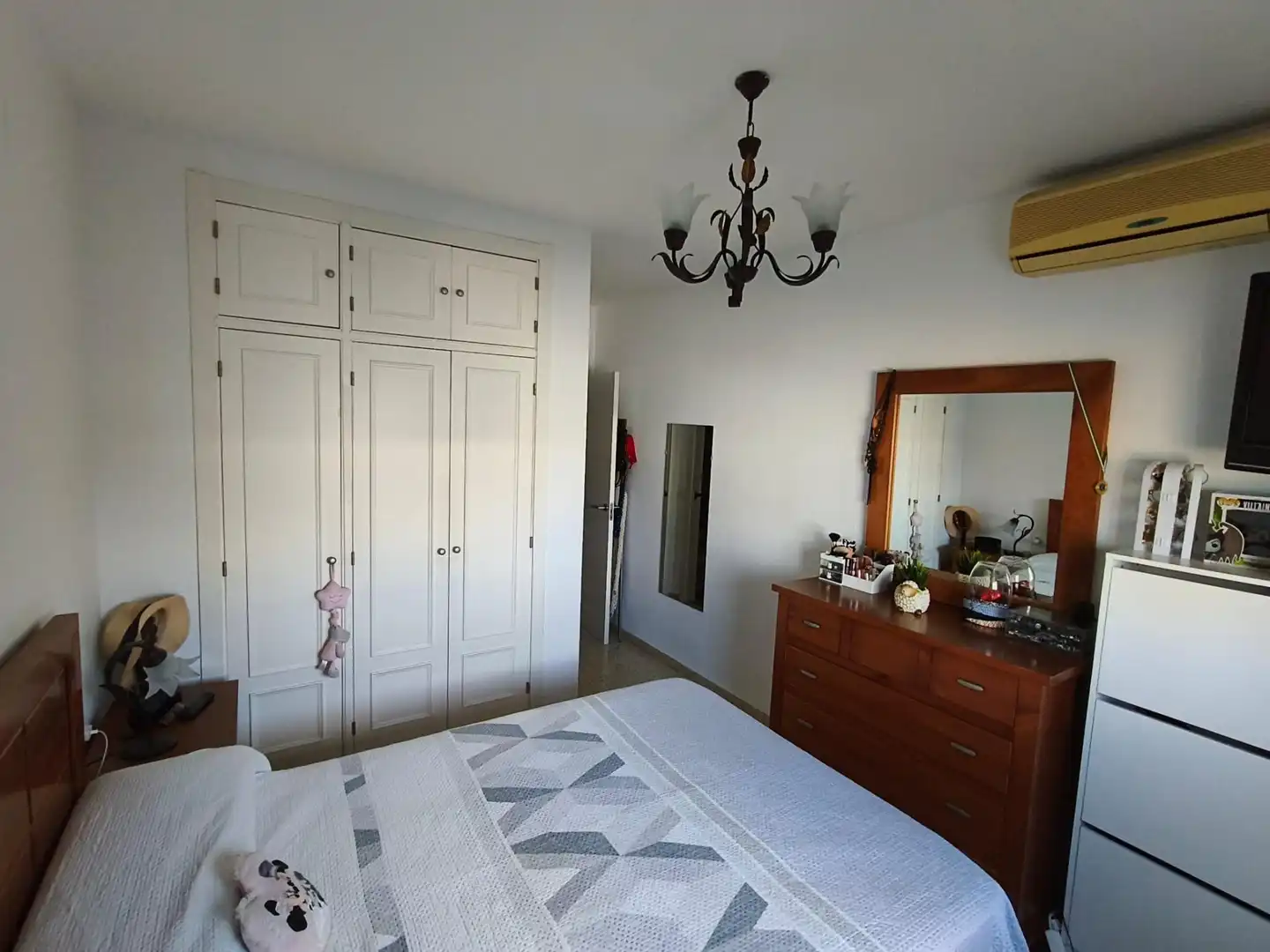 Habitación de Piso en venta en El Pinillo 
