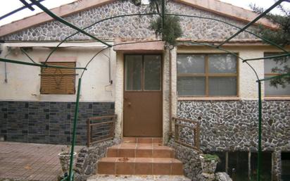 Exterior view of House or chalet for sale in Lozoyuela-Navas-Sieteiglesias