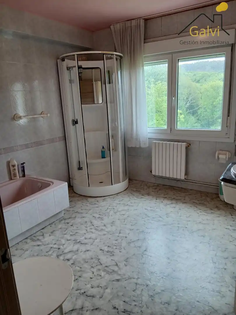 Baño de Casa o chalet en venta en Cerceda con Calefacción, Jardín privado y Trastero